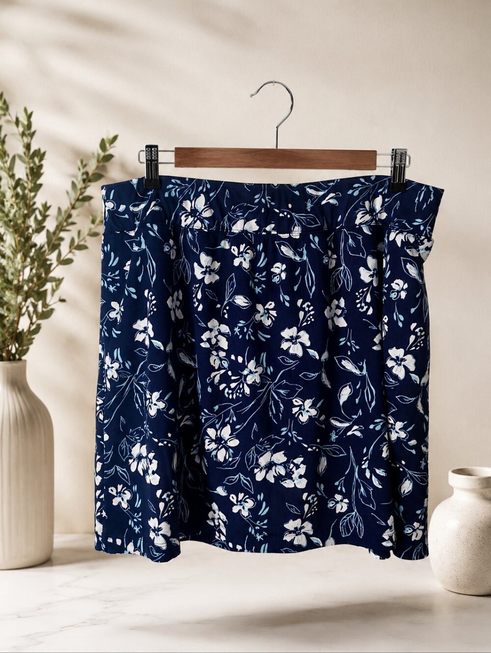 National Women's Size 2X Skirt - Navy And White Floral Skirt With Pockets